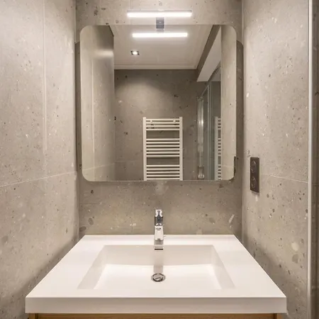 Lumineux Avec Vue Mer, A Deux Pas Des Plages أنتيب